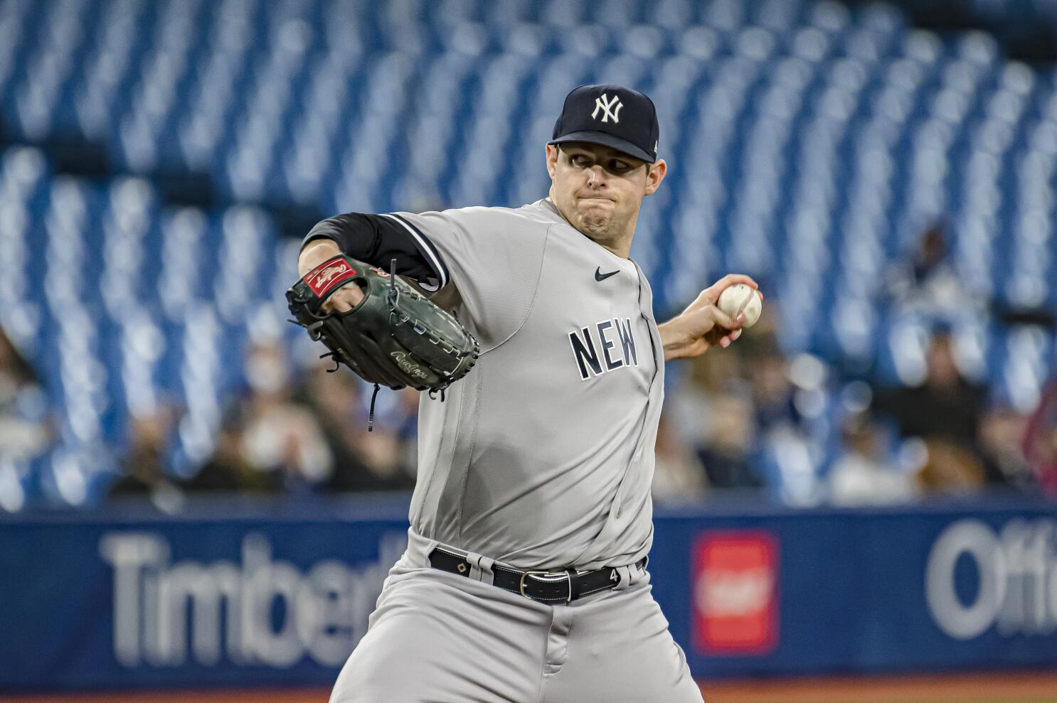 Starter Alek Manoah brilliant in MLB debut as Blue Jays silence Yankees