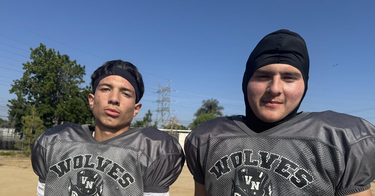 Prep talk: Van Nuys is 4-0 in football with help from P.E. students