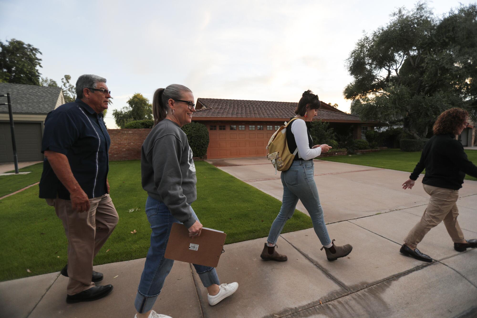 Arizona Democratic gubernatorial candidate Katie Hobbs campaigns Nov. 7 in Phoenix. (Gina Ferazzi / Los Angeles Times)