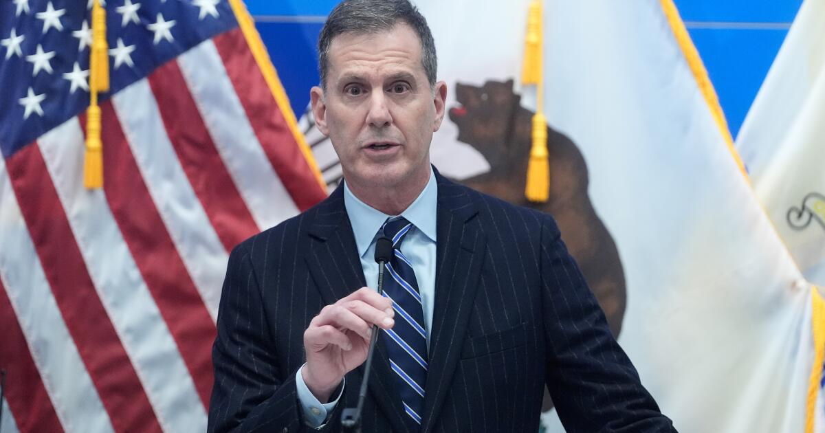 Les « chauffeurs-livreurs » ont volé 6,5 millions de dollars au maître californien de la cryptographie sous la menace d’une arme, affirme le gouvernement fédéral.