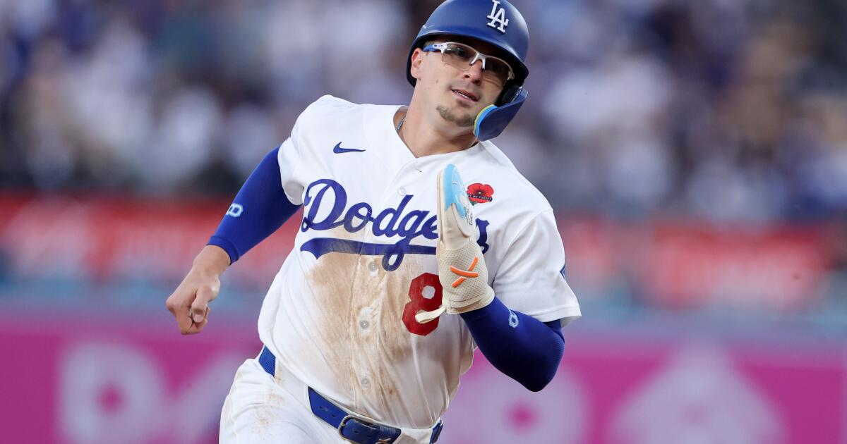 Οι Dodgers κάνουν ιππασία κατά την επιστροφή του Kiké Hernández, ανεβαίνοντας στο έβδομο inning για να νικήσουν τους Rockies