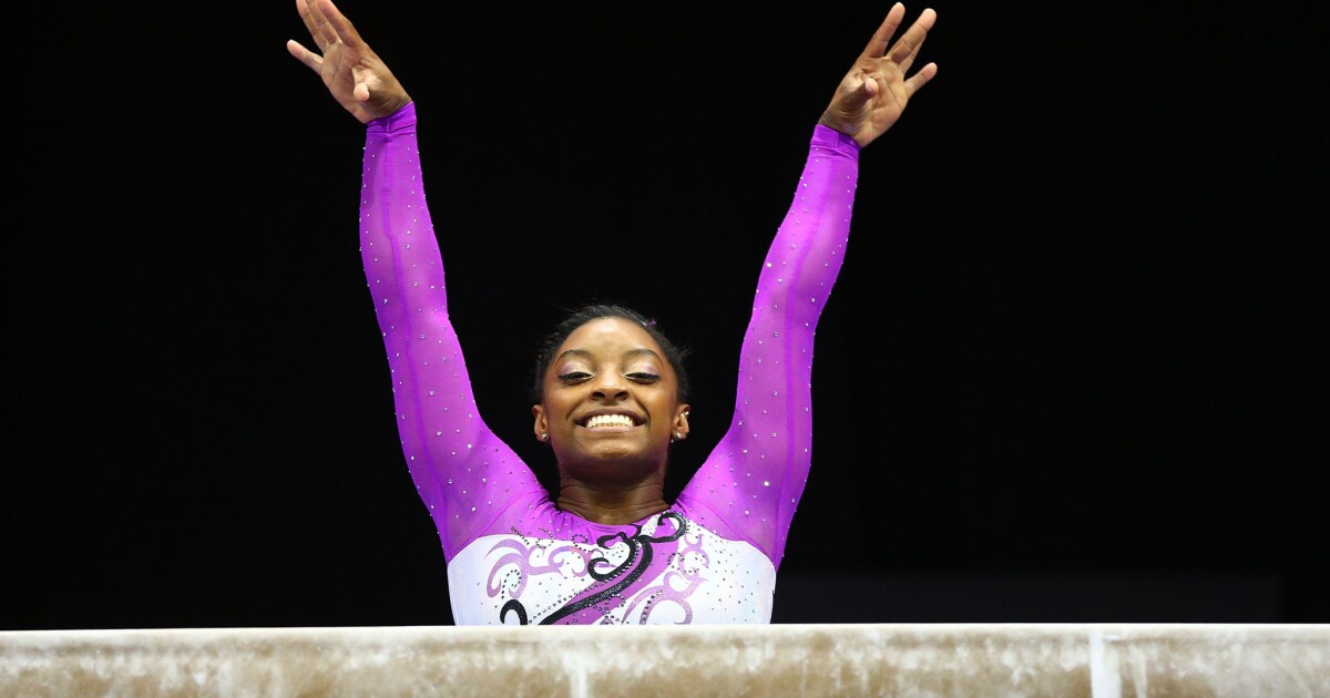 Simone Biles leads at championships - Los Angeles Times
