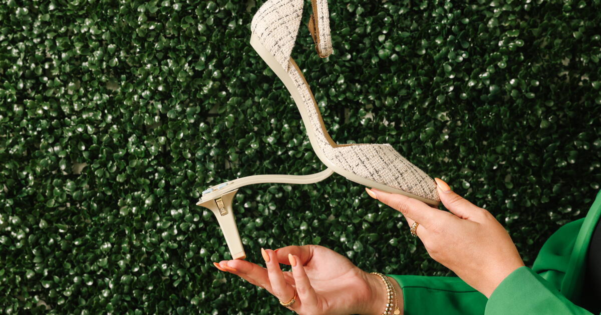 Flats or heels? California woman’s innovative Pashion shoes are both Flats or heels? California woman’s innovative Pashion shoes are both