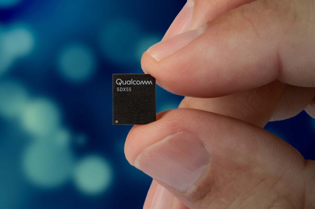 Qualcomm shares sink on report of Apple's effort to develop its own 5G  cellular chips - The San Diego Union-Tribune