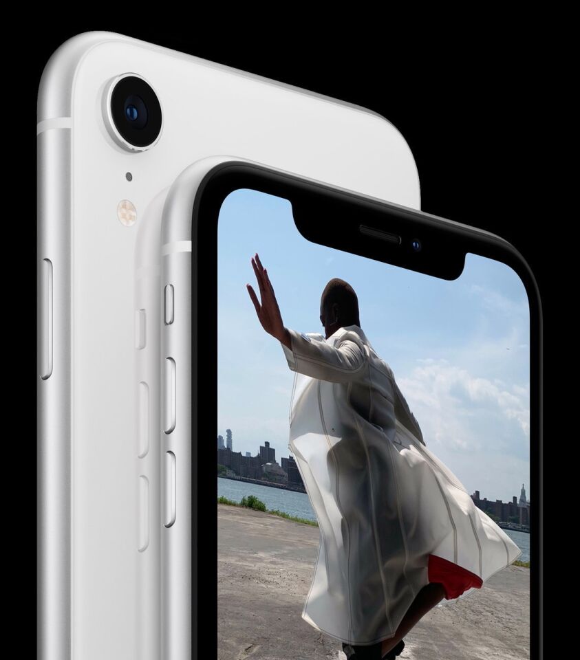 JGM25 - CUPERTINO (EE.UU.), 12/9/2018.- Fotograf?a cedida por Apple Inc. que muestra el Apple iPhone X R presentado en el evento especial de Apple en el teatro Steve Jobs en Cupertino, California, EE. UU., hoy 12 de septiembre de 2018.