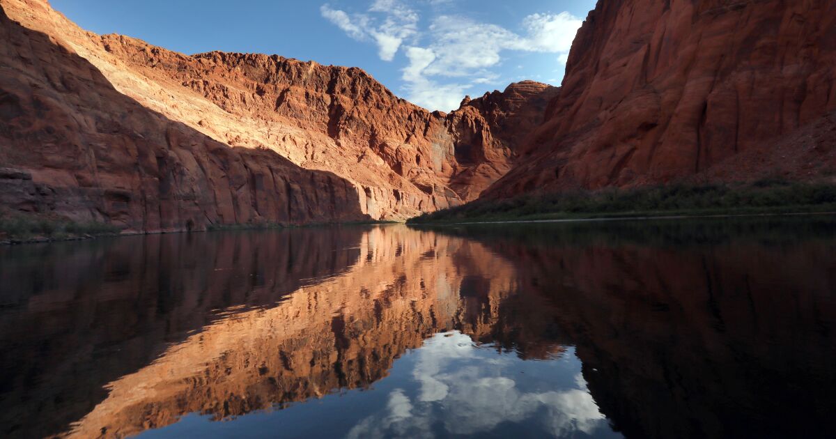 States miss deadline for agreement on Colorado River water - Los Angeles Times