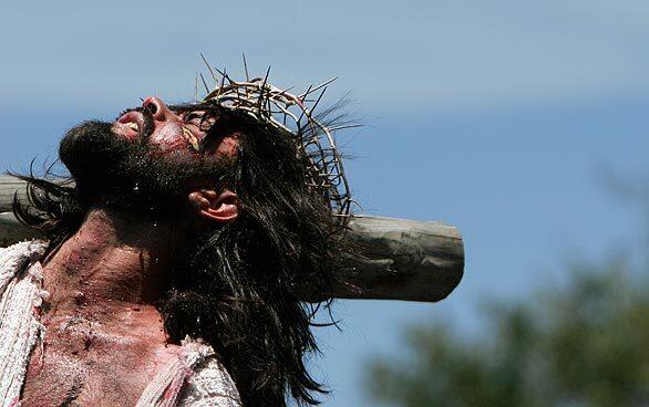 Reenacting the crucifixion in Costa Rica