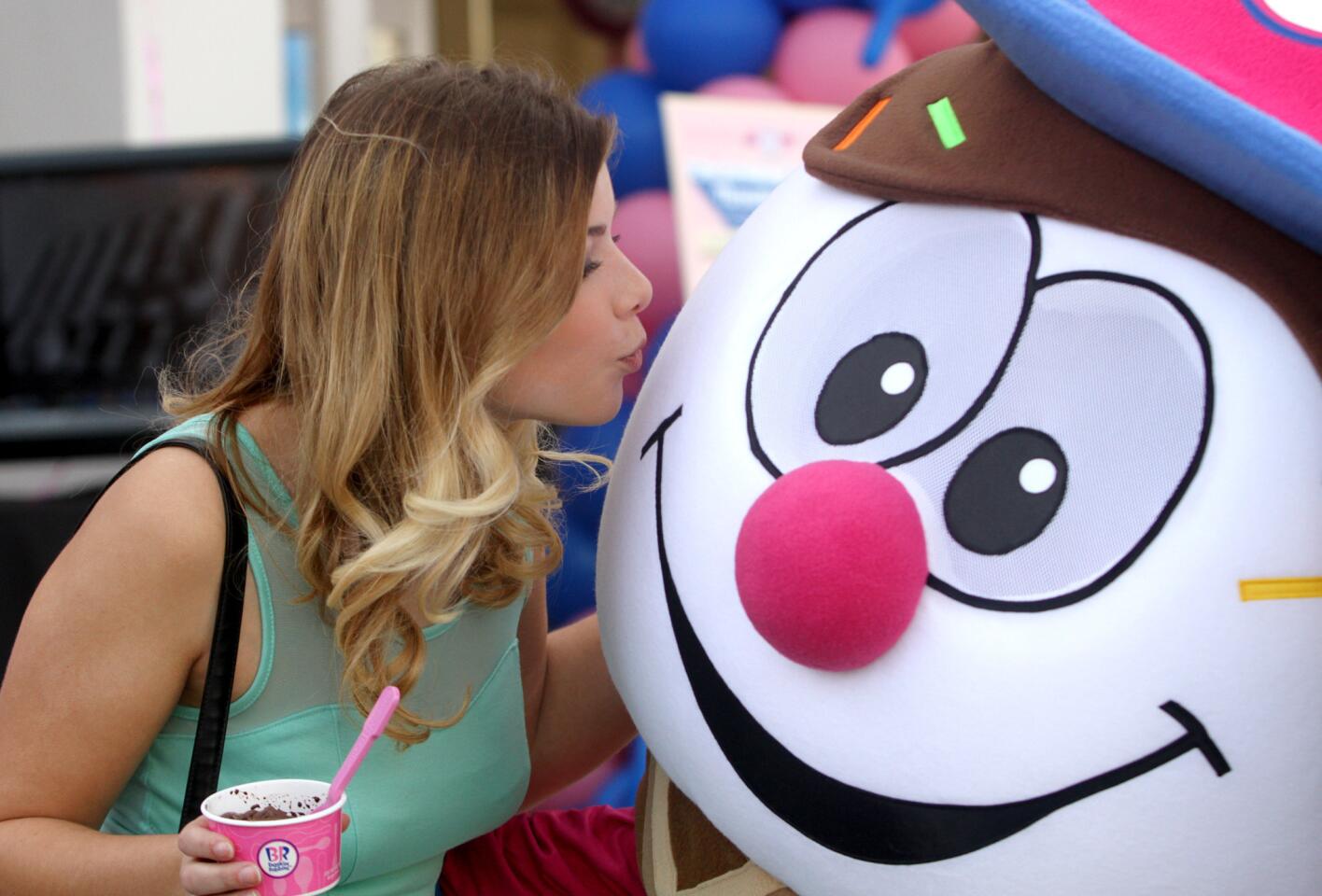 Photo Gallery: Baskin-Robbins celebrates 70 years in business