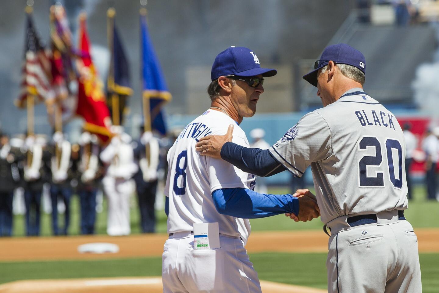 Padres dismiss Bud Black; Dave Roberts takes over