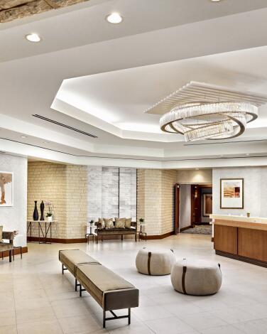 The lobby of the Spa Desert Springs.