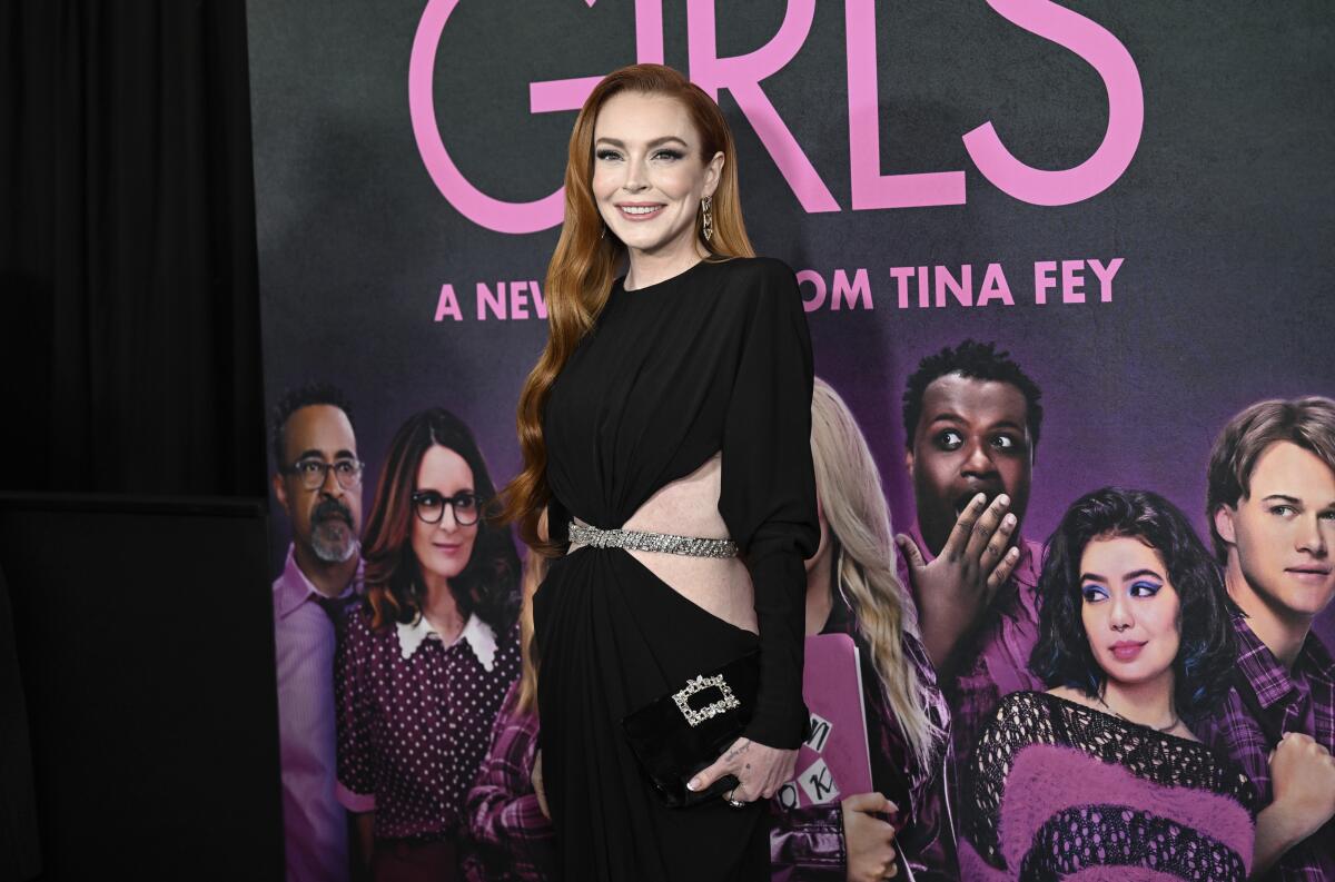 Lindsay Lohan asiste al estreno mundial de "Mean Girls" en AMC Lincoln Square el lunes 8 de enero de 2024 en Nueva York.