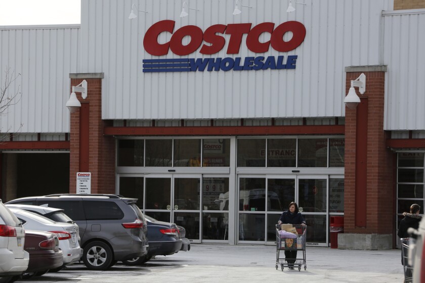 A man decided to take his first date to Costco thinking free samples are the path to true love.