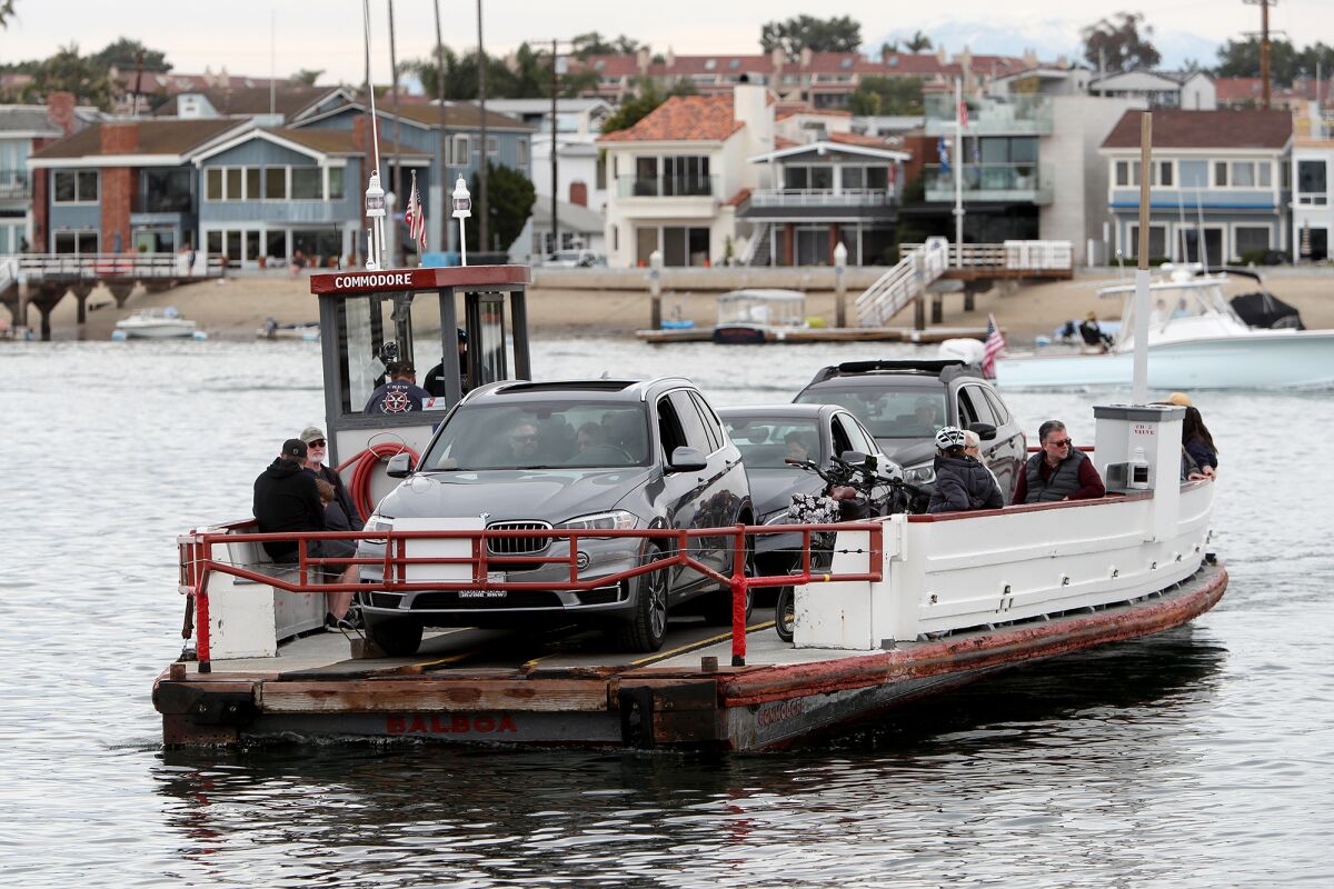 The Balboa Island Ferry transports vehicles and pedestrians from Balboa Island to Balboa Peninsula.