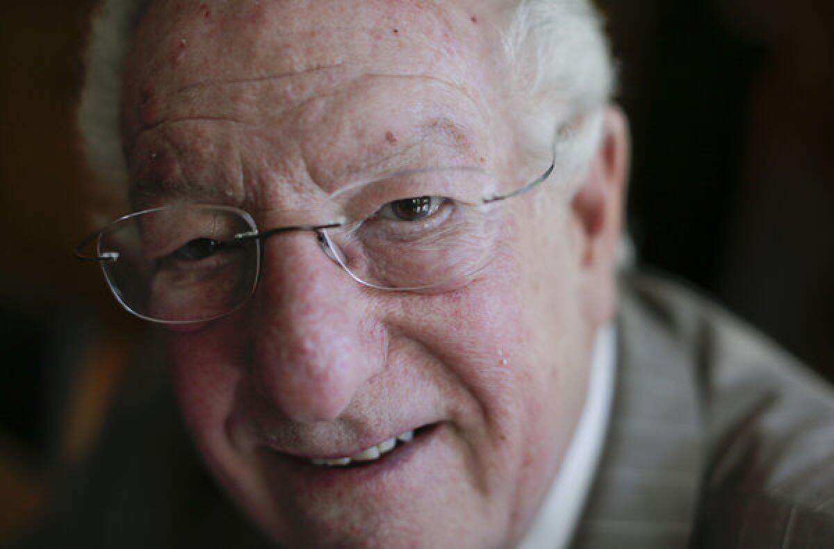 Oscar Goodman, the former Las Vegas mayor, branded the city with a larger-than-life persona.