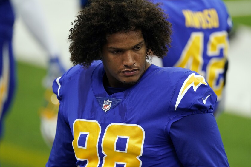 Chargers defensive end Isaac Rochell 