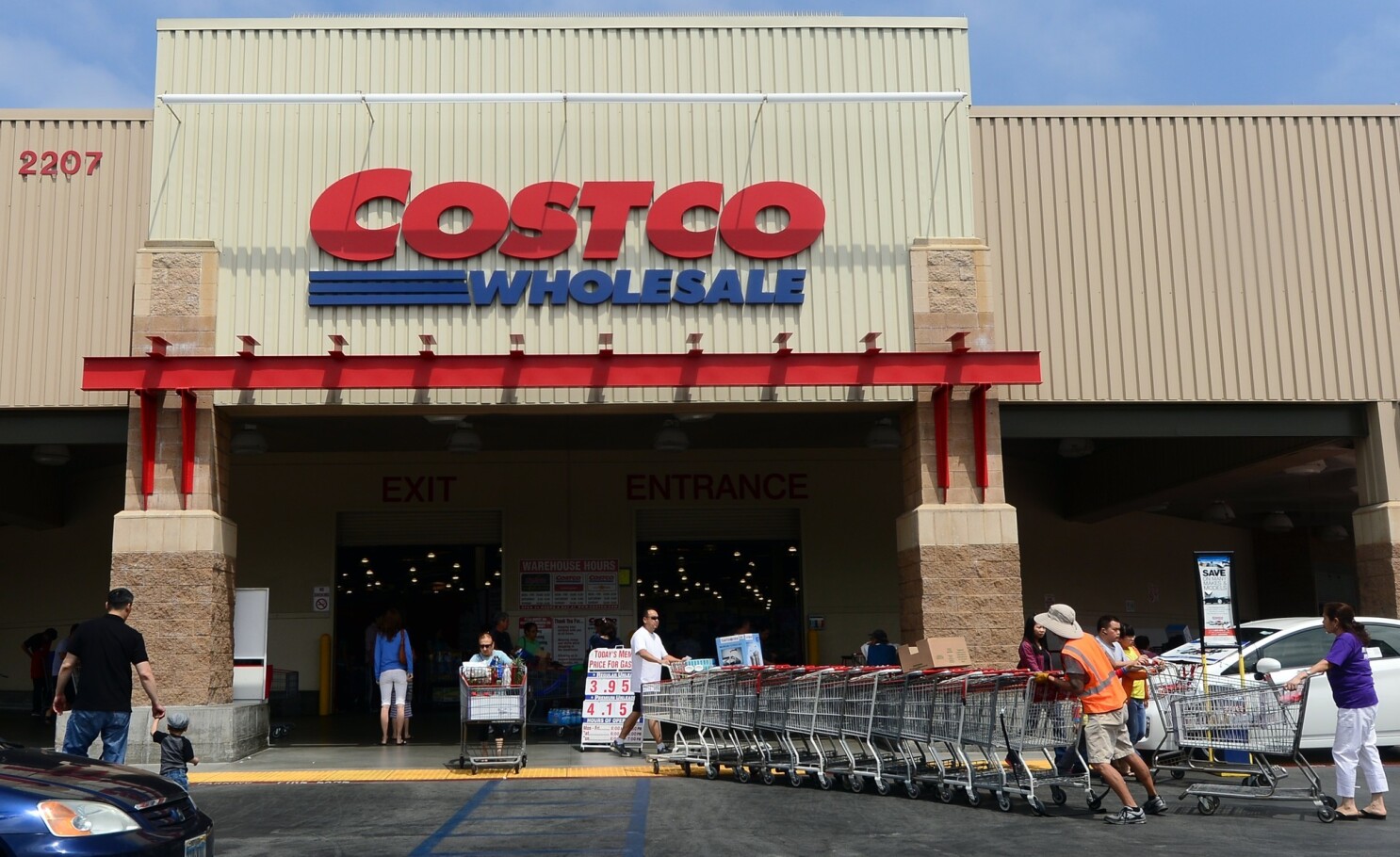 Eating At The Costco Food Court Will Now Require A Membership Los Angeles Times