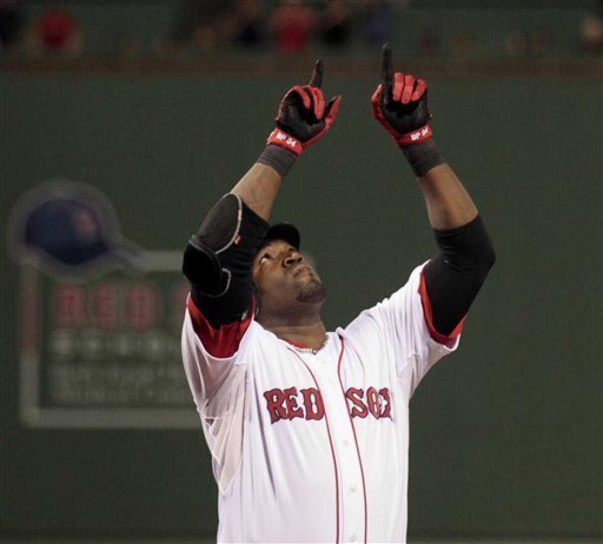 Red Sox honor Johnny Pesky in pregame ceremony