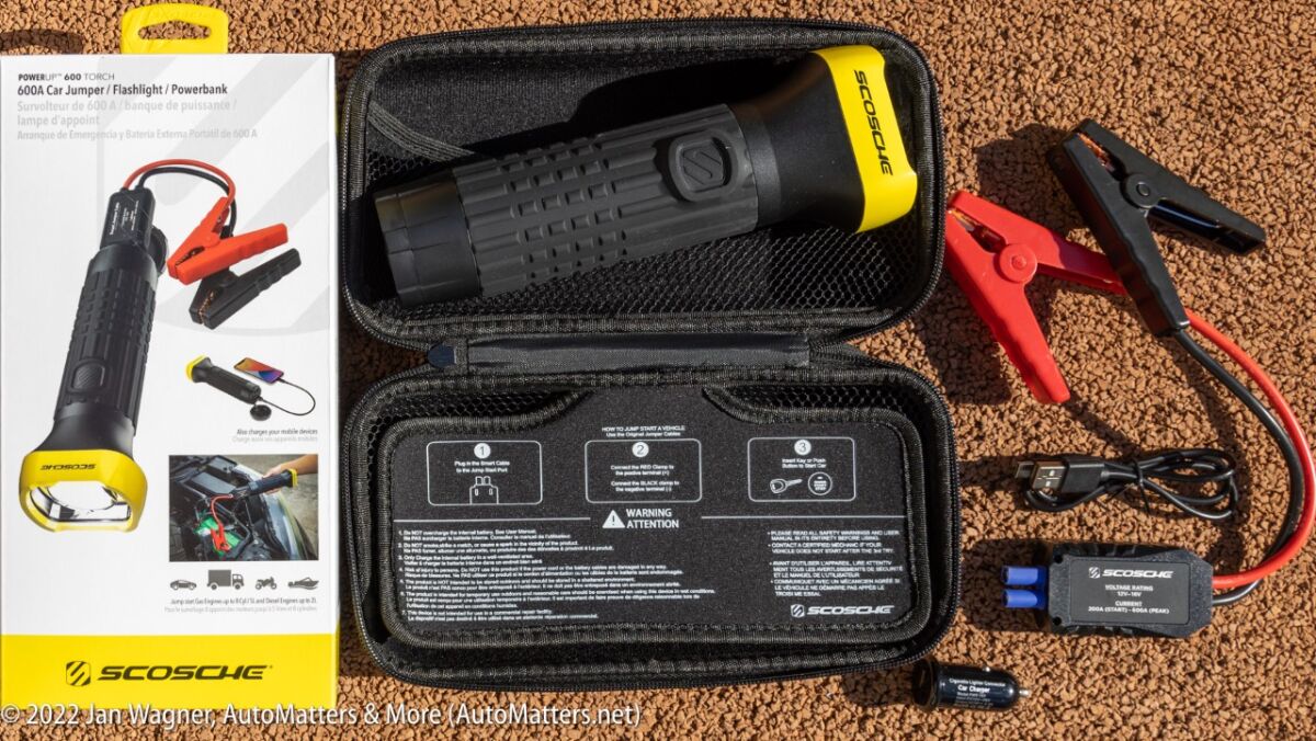 Scosche PowerUp 600 Torch & carrying case