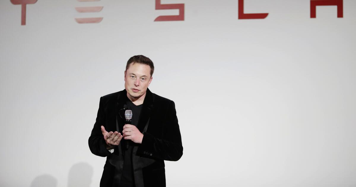 Les actions de Tesla bondissent après que Musk ait déclaré que les actionnaires soutenaient le package salarial