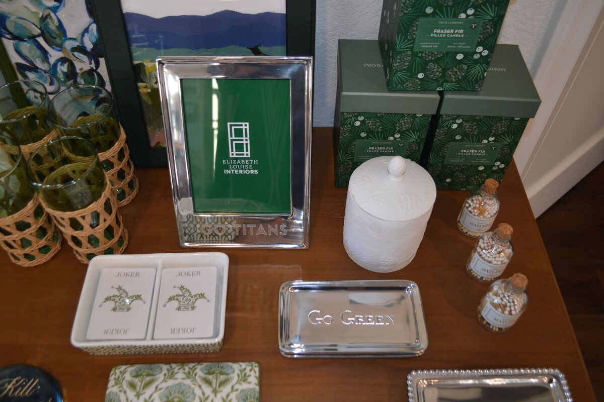 Elizabeth Louise Interiors has personalized Poway gifts such as trays and picture frames.