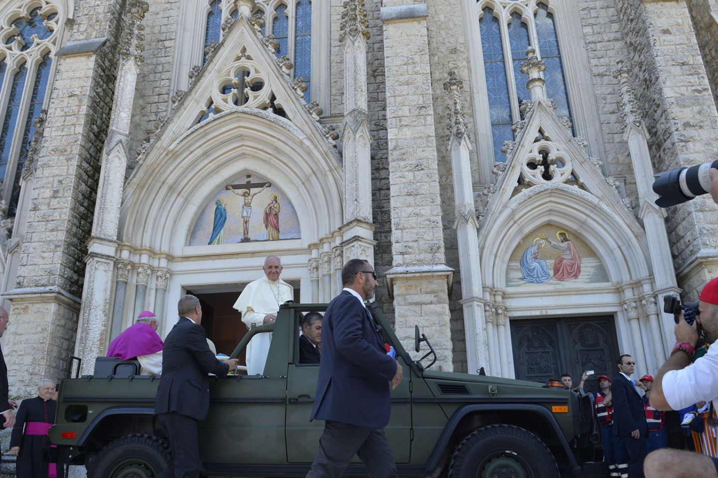 A popemobile that's open to the people