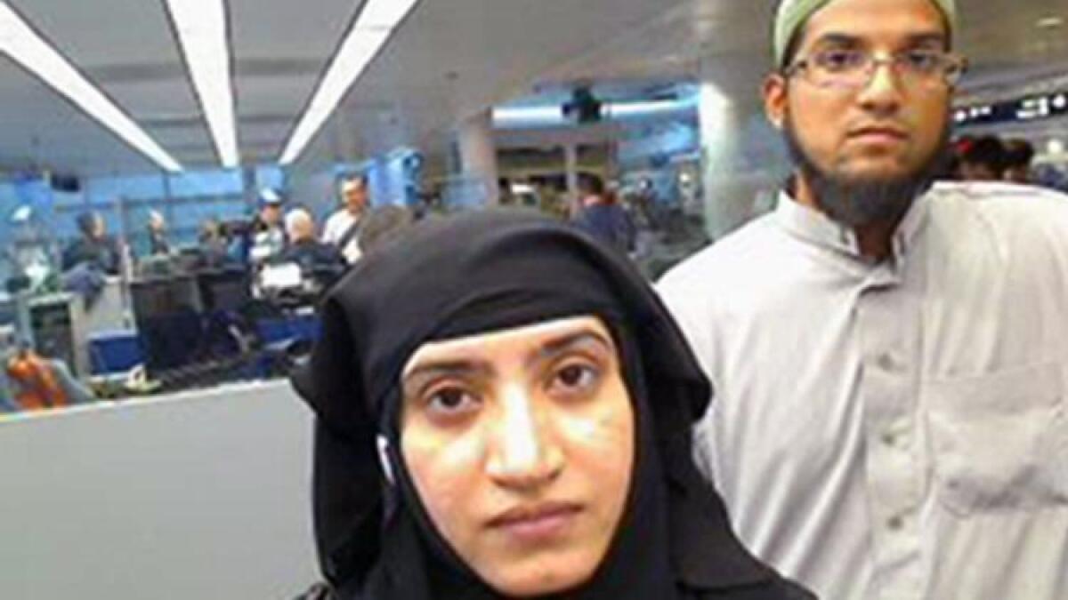 Tashfeen Malik, a la izquierda, y su esposo Syed Rizwan Farook, pasaron a través del aeropuerto internacional O’Hare de Chicago el 27 de julio del 2014.