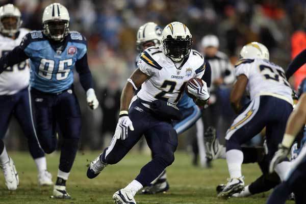 Chargers 42 Titans 17