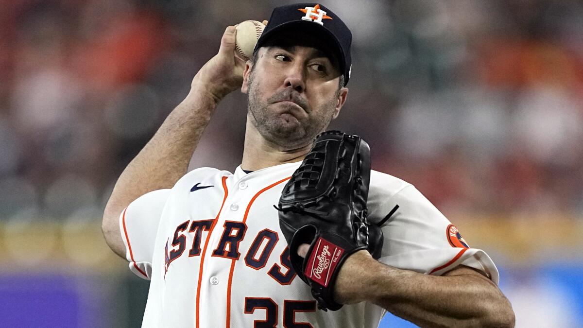 Pedro Martinez praises Framber Valdez after Astros' win