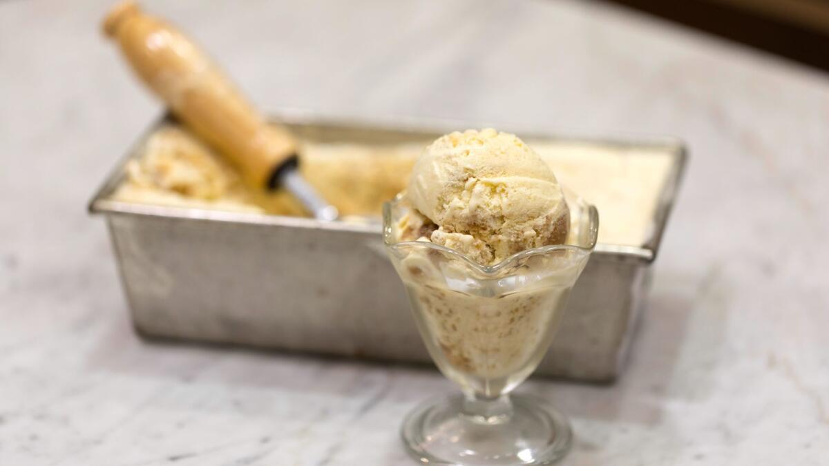 Roasted apple ice cream