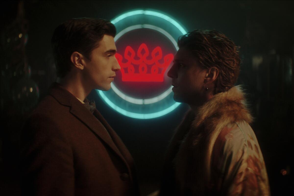 Cat King in 'Dead Boy Detectives' captures a familiar queer dynamic ...