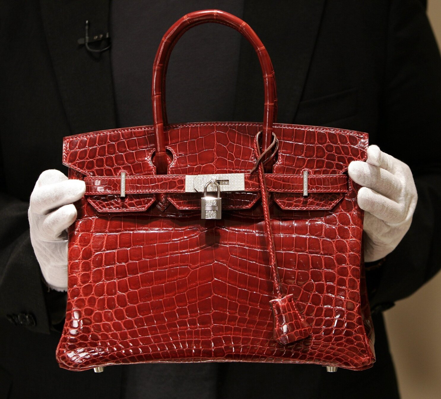 Birkin bag: from status to of shame - Los Angeles Times