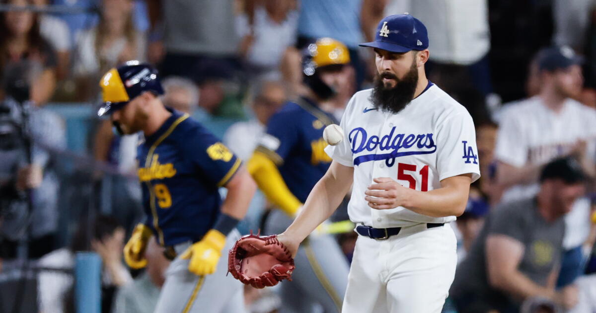道奇队在 NLCS 输给酿酒人队的比赛中犯了历史错误