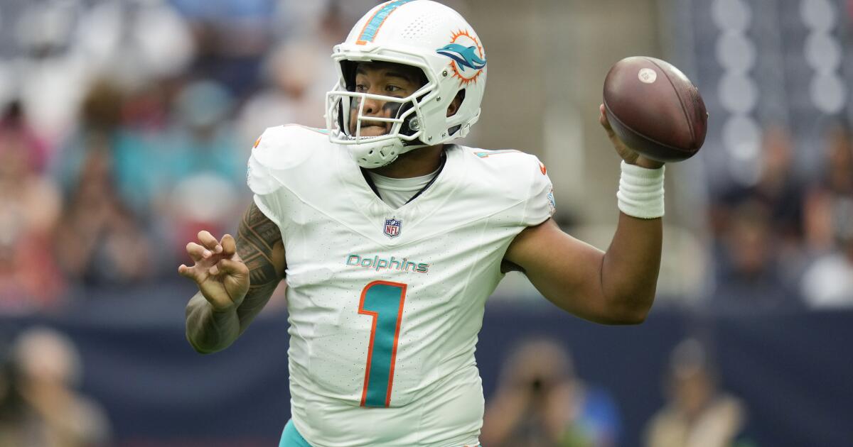 Tagovailoa leads TD drive in preseason debut to help Dolphins over Texans  28-3 - The San Diego Union-Tribune