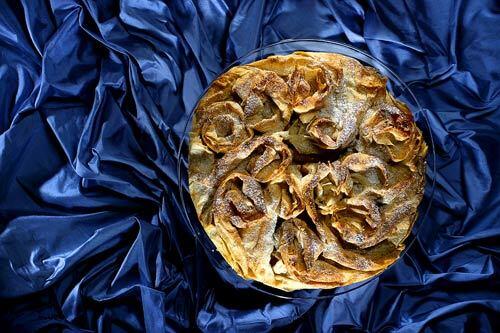 Croustade filled with apples and prunes.