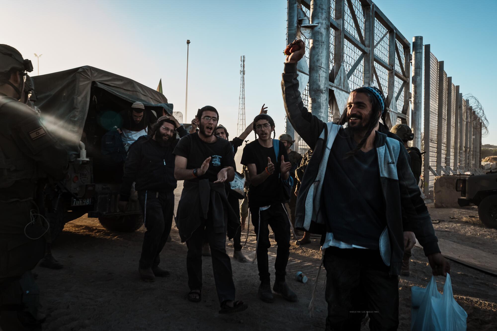 Behind the Israeli religious right’s plans to resettle Gaza - Los