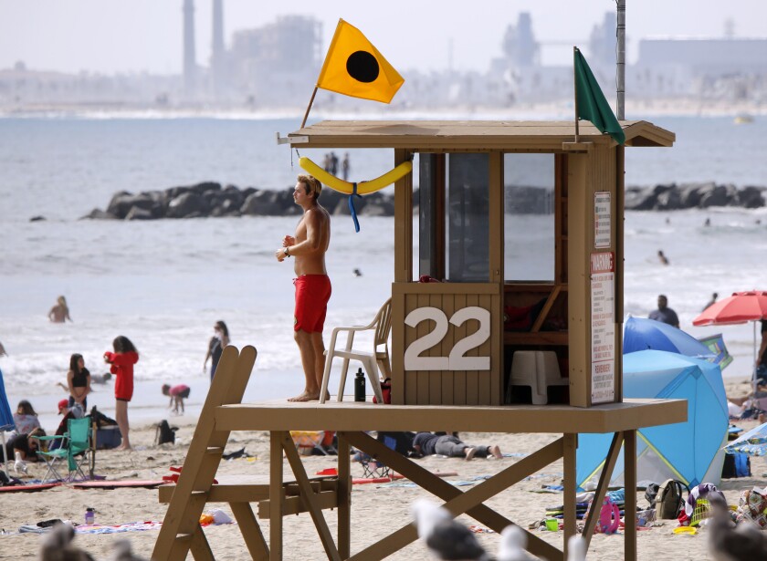 Newport Will Close Beaches On Fourth Of July After Lifeguard Coronavirus Infections Huntington Follows Suit Los Angeles Times
