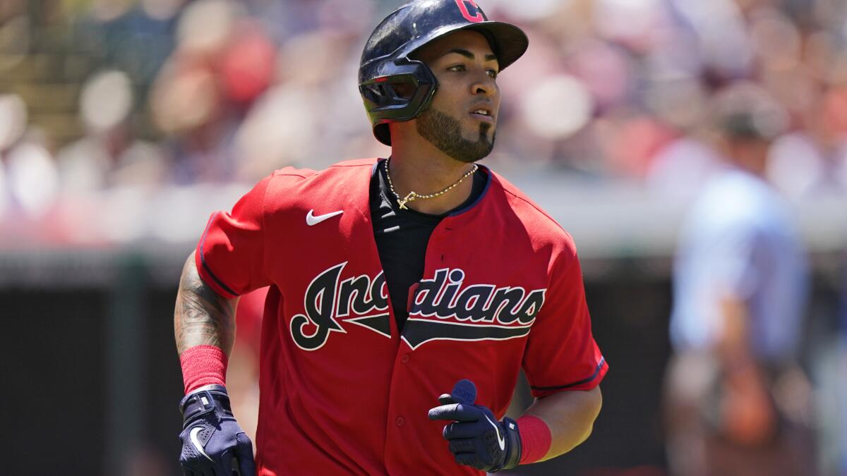 Braves Re-Sign Eddie Rosario - MLB Trade Rumors