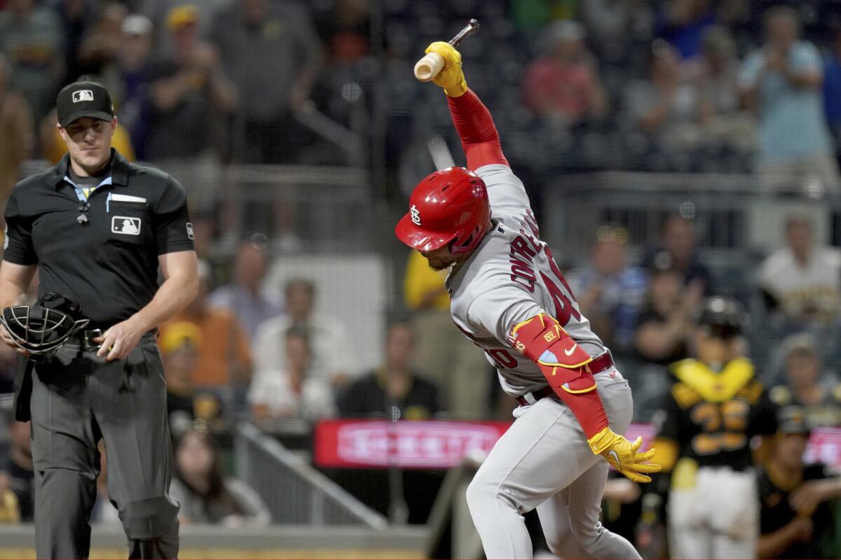 Andrew McCutchen exits game after being hit by pitch