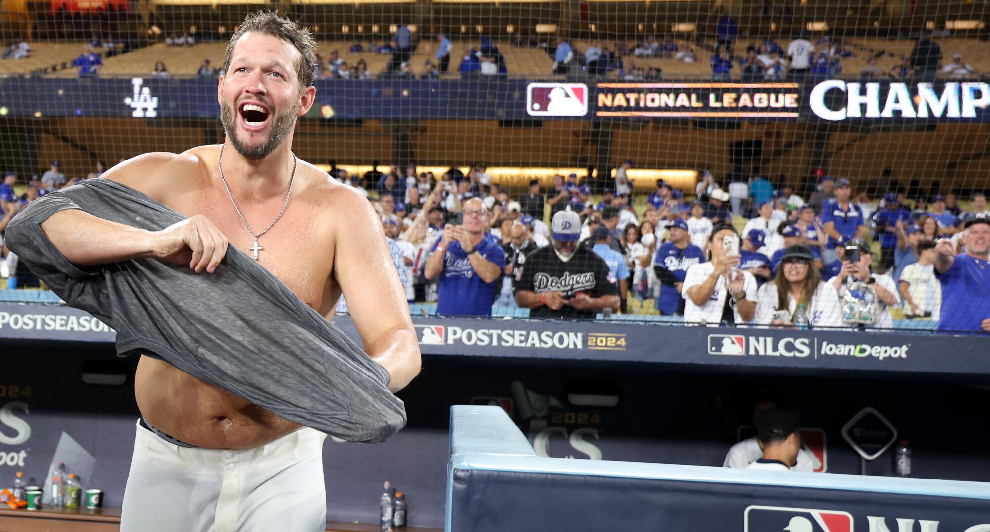 Los Angeles, Dodgers Dünya Serisi geçit töreninden asla elde edemediği 4 galibiyet uzakta