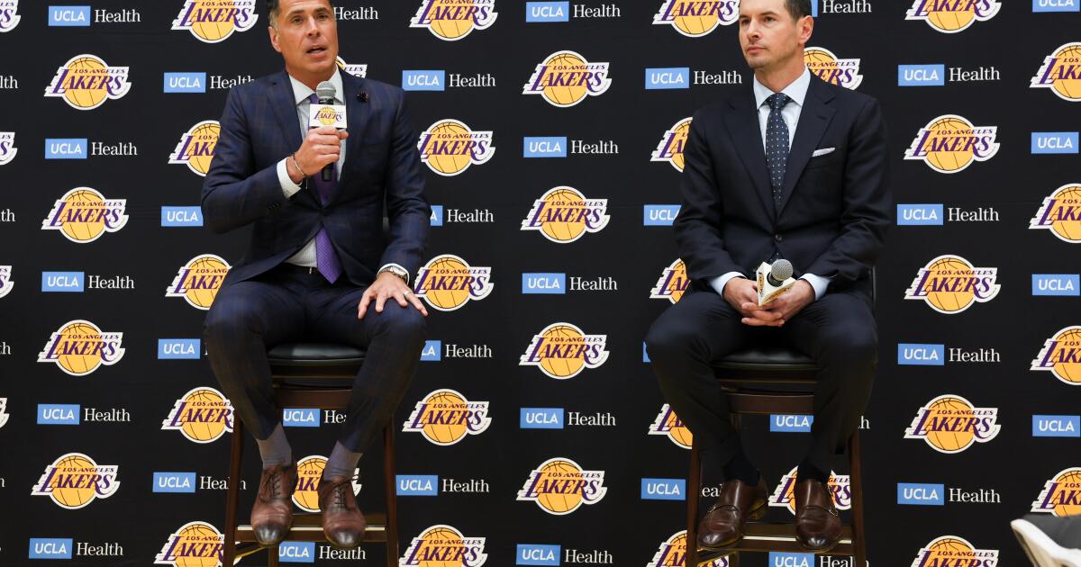 It's official: Lakers introduce JJ Redick as their new coach