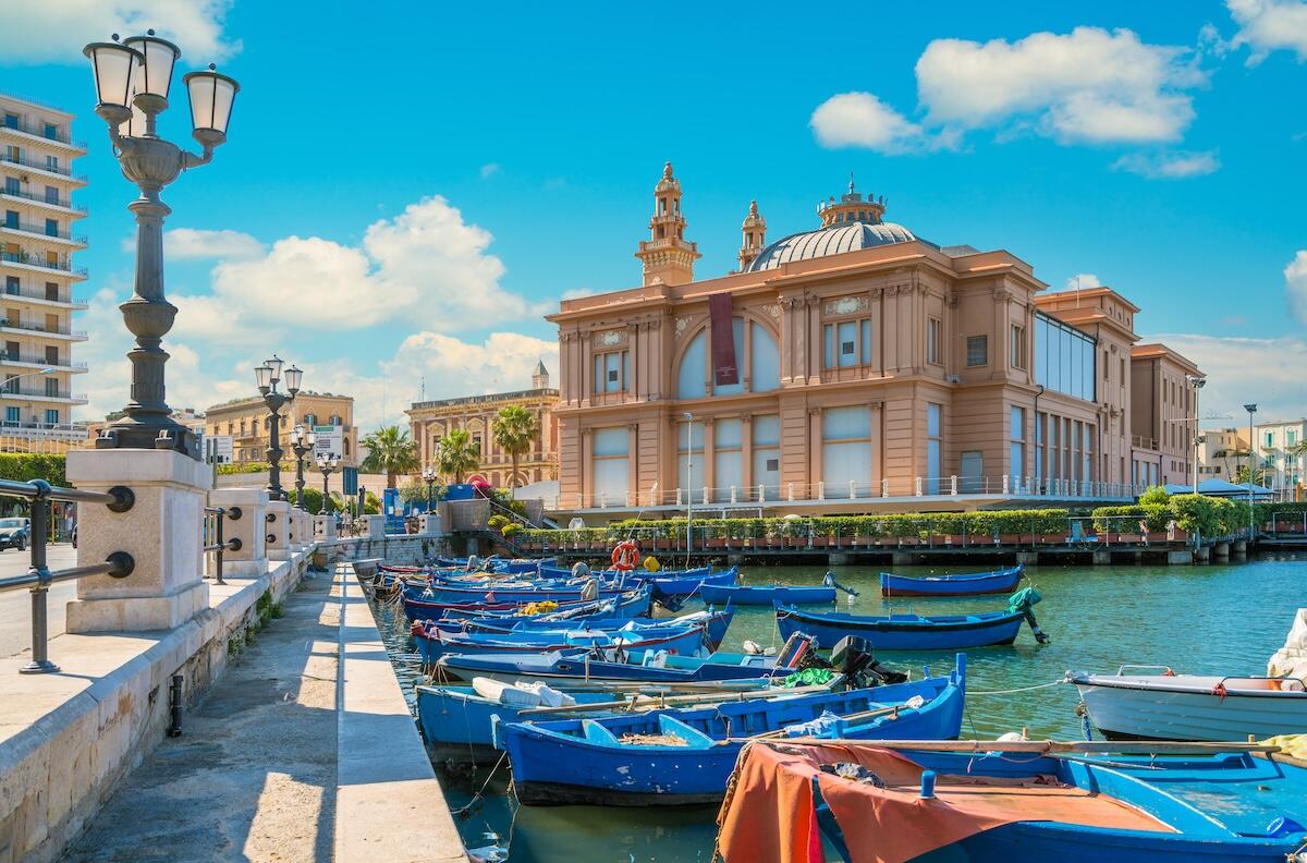 Bari Italy Travel Guide Explore History Food Seaside Charm Los bari-italy-travel-guide-explore-history-food-seaside-charm-los