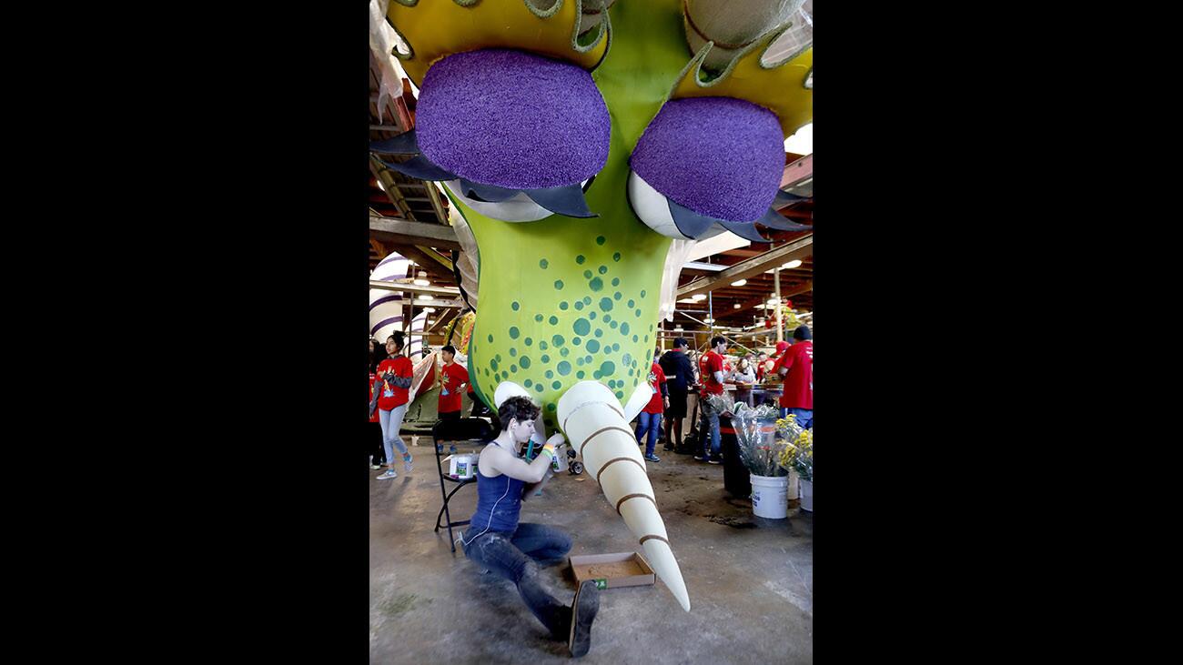 Photo Gallery: Myriad of events leading up to the Tournament of Roses Rose Parade