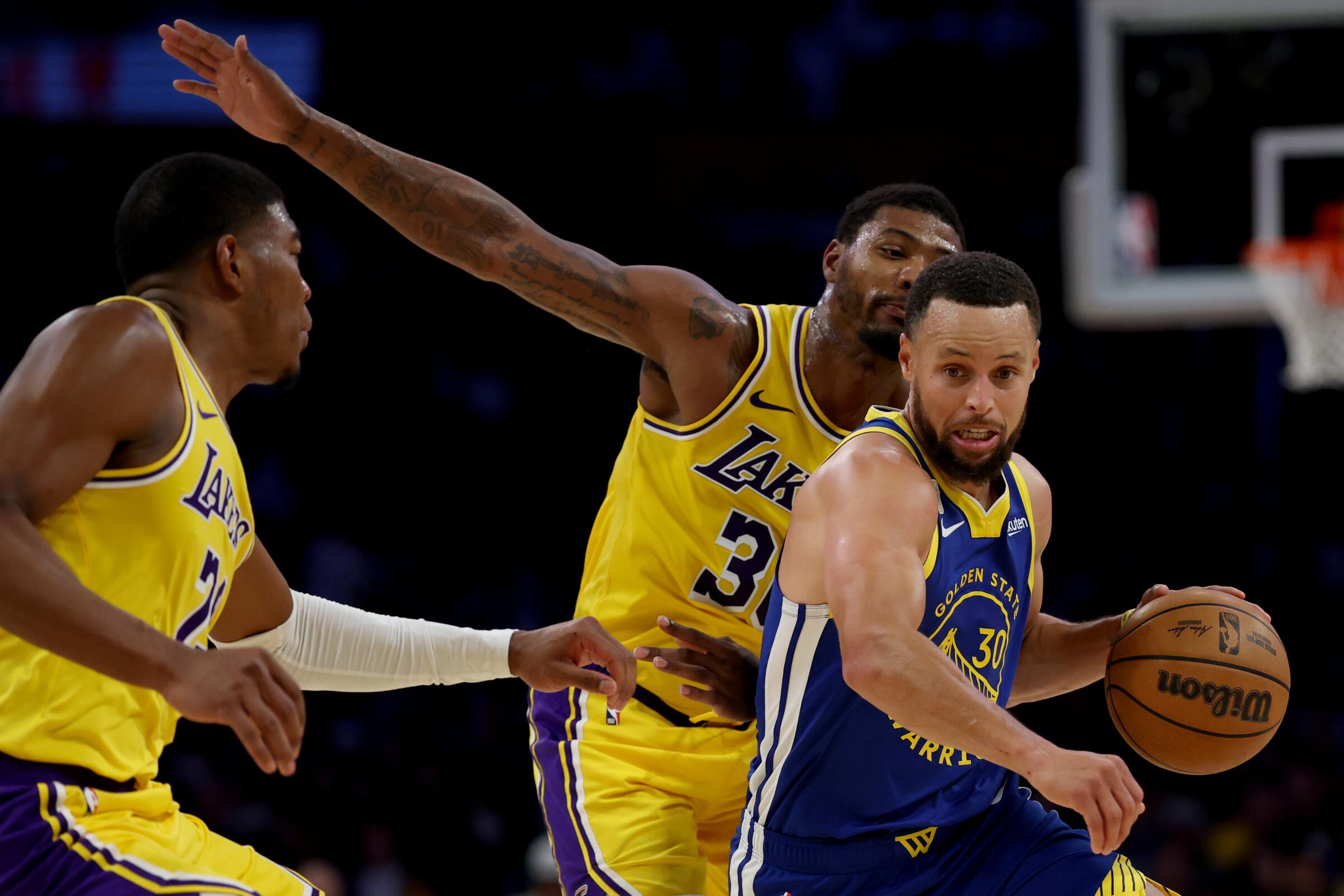 Lakers' third-quarter struggles remain, when will LeBron James return? - Los Angeles Times