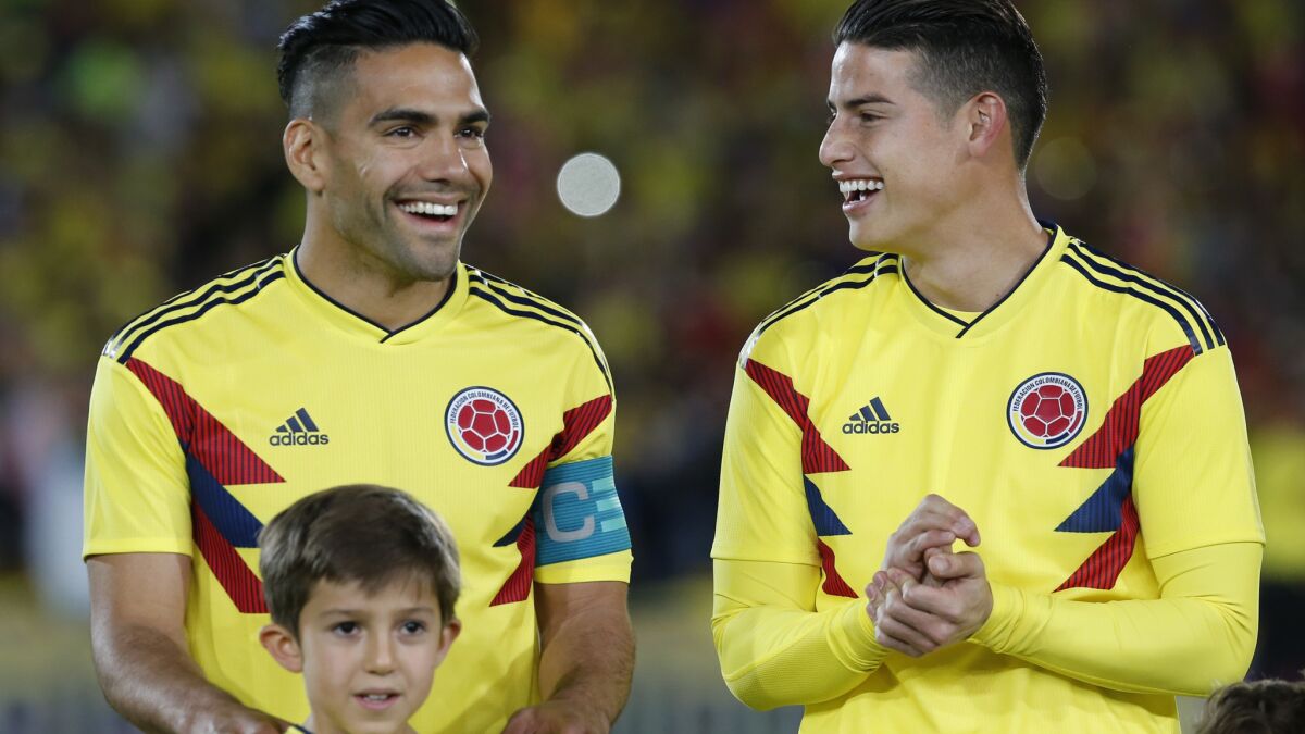 Disponible Rebajar Cañón Falcao y Rodríguez lideran a Colombia en inicio de la Copa Mundial de Rusia  2018 - Los Angeles Times