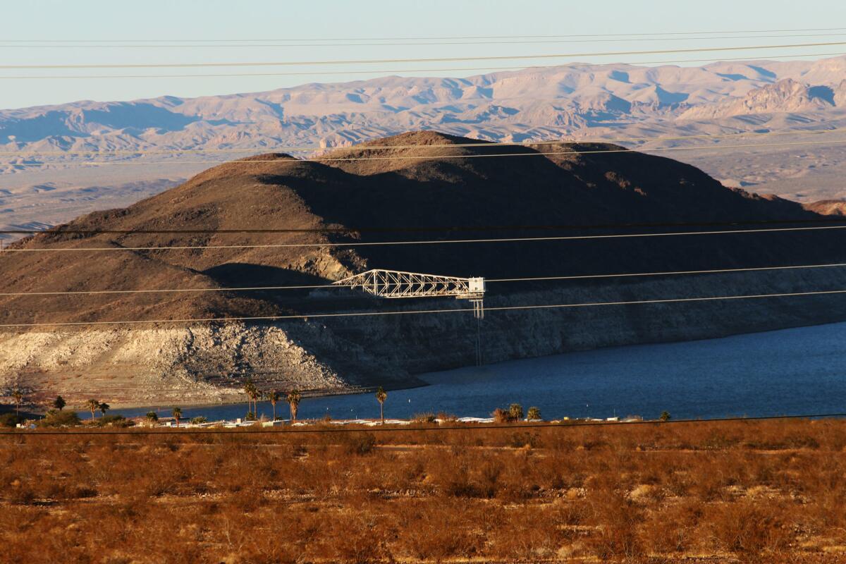 El lago Mead sufre su menor nivel en los últimos 40 años, lo que puede desatar una guerra del agua entre los tres estados a los que suministra: Nevada, Arizona y California.