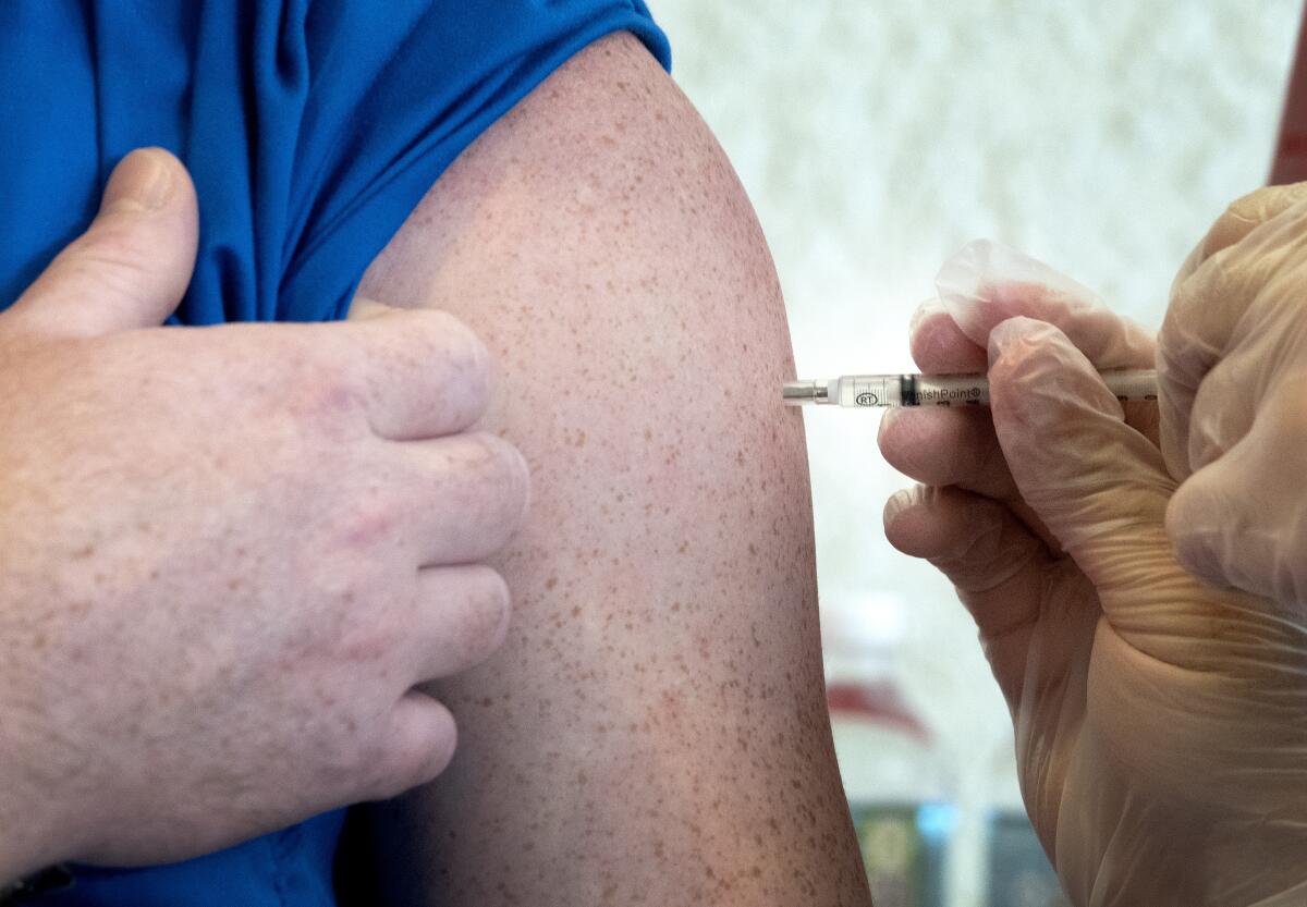 Pfizer prevé el regreso a la "vida normal" en "un año" gracias a las vacunas