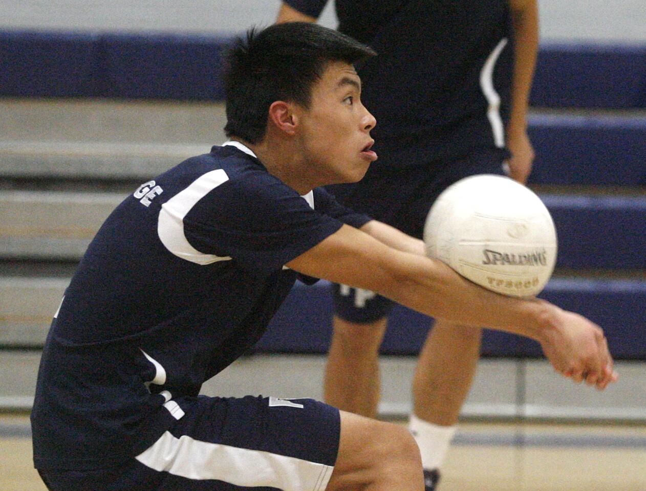 Photo Gallery: Flintridge Prep v. St. Francis nonleague boys volleyball