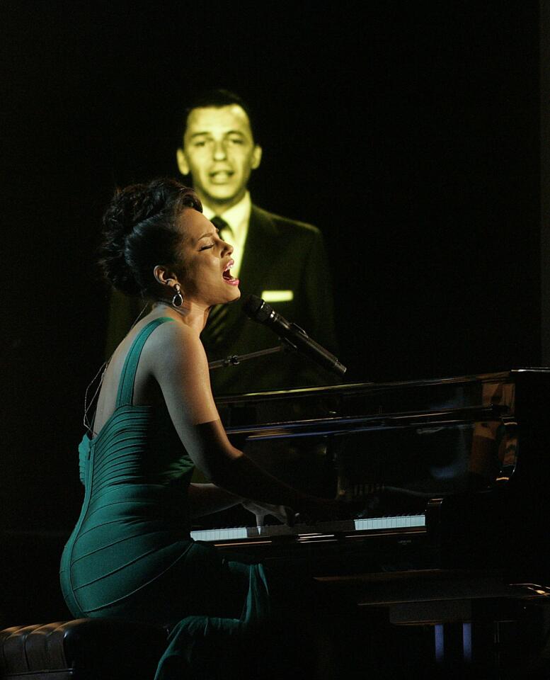 Alicia Keys & digital Frank Sinatra
