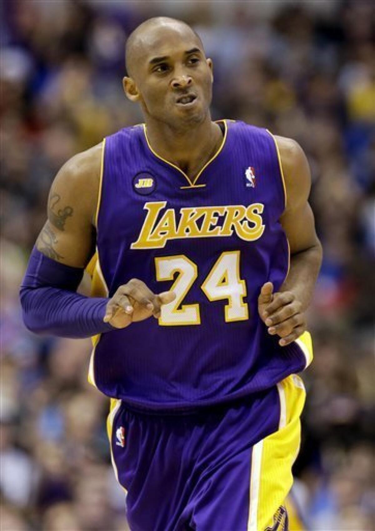 Bryant outscores Nowitzki as Lakers top Mavs - The San Diego Union-Tribune