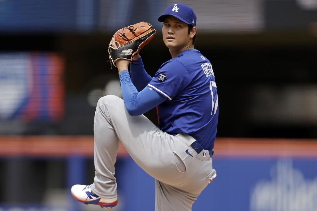 Dodgers star Shohei Ohtani throws live batting practice session - Los ...
